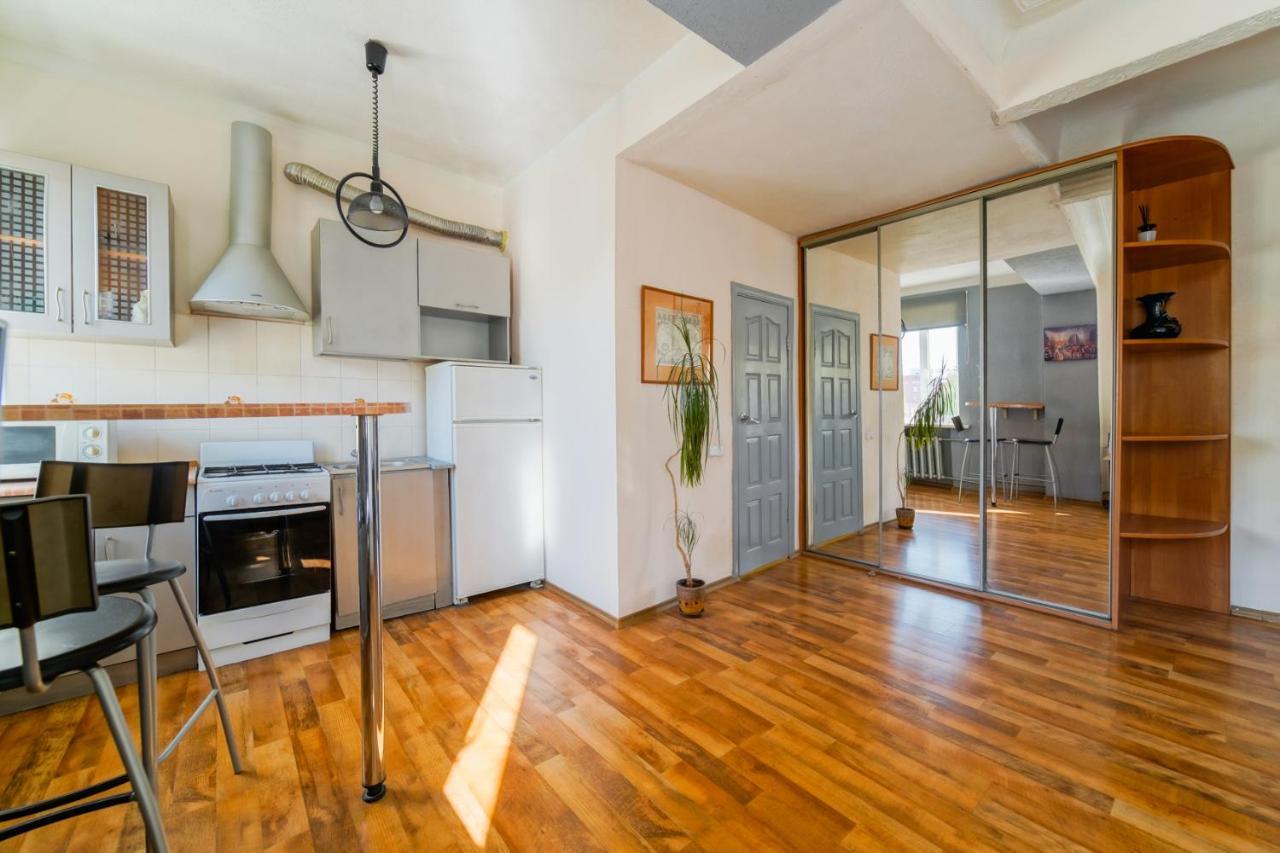 In The Center Of Minsk Apartment Ngoại thất bức ảnh